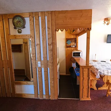 6 Persons Appt / Upper